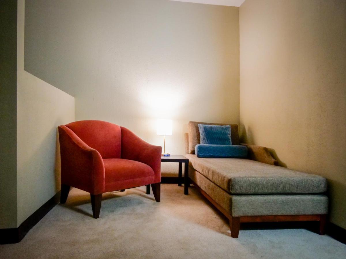 Travelodge By Wyndham St. Louis Hotel